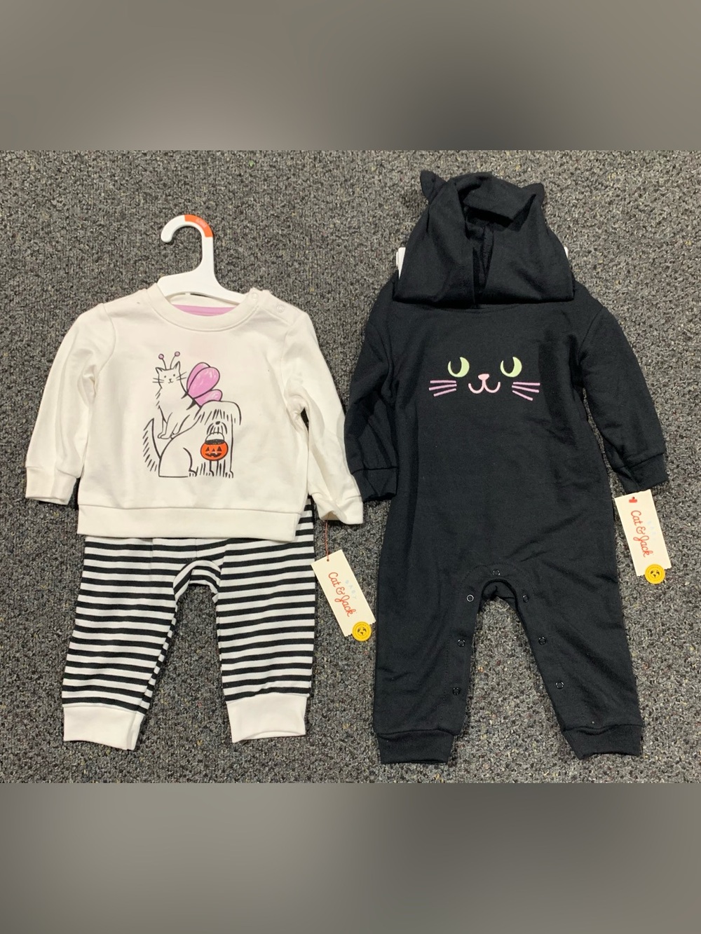 New Cat & Jack girls 6/9 month Halloween Black Cat hooded outfit and cat and dog